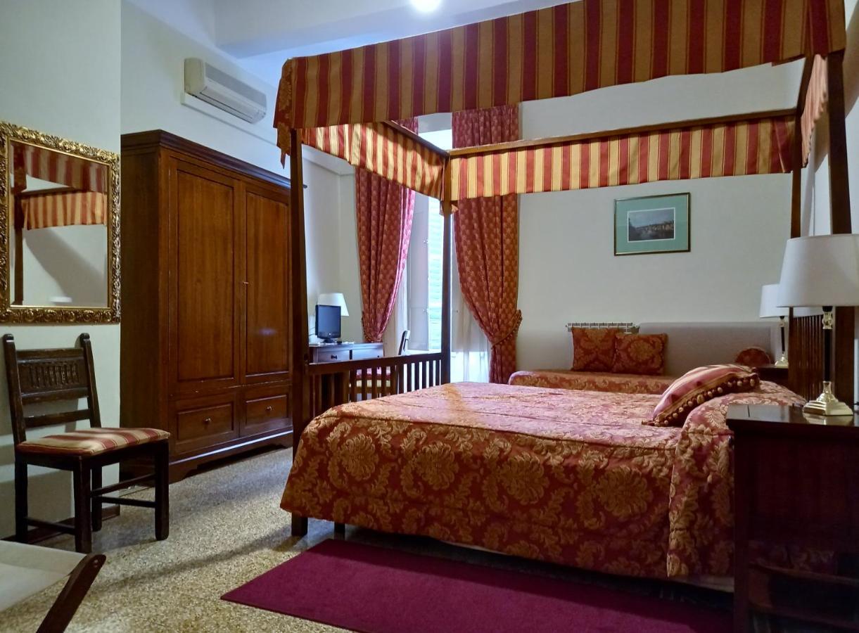 Hotel Tourist House Firenze Eksteriør billede